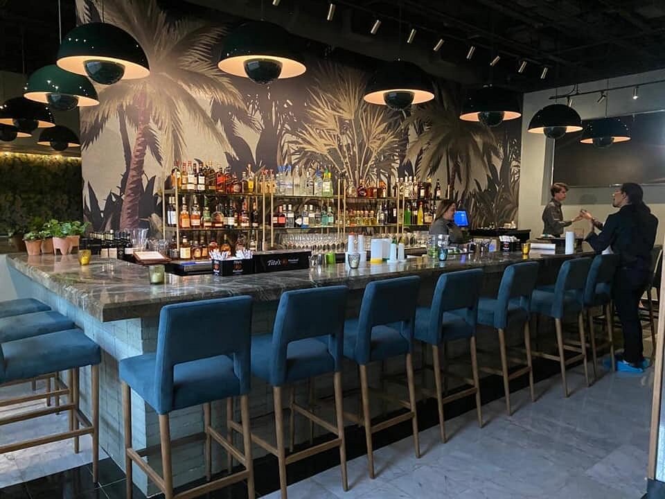 Condado Beach Luisa International Cuisine Bar