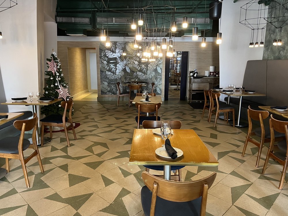 Condado Beach Ropa Vieja Grill Interior