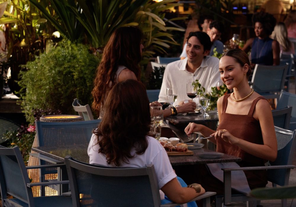 Condado Beach Solera Tables