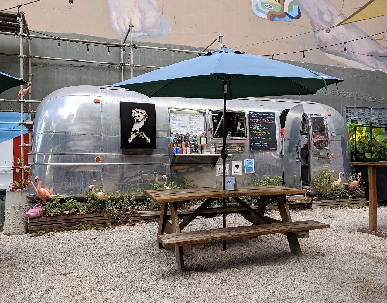 Endoedibles Lote 23 Santurce Puerto Rico Food Kiosks Exterior
