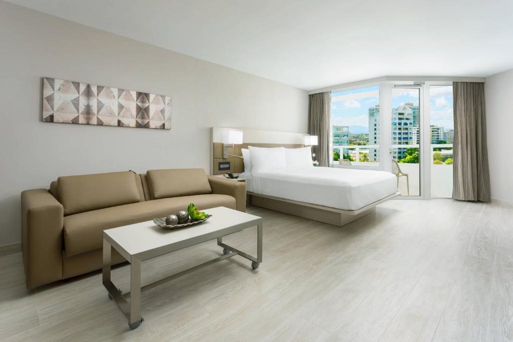 Ac Marriott Hilton Escambron Beach San Juan Room
