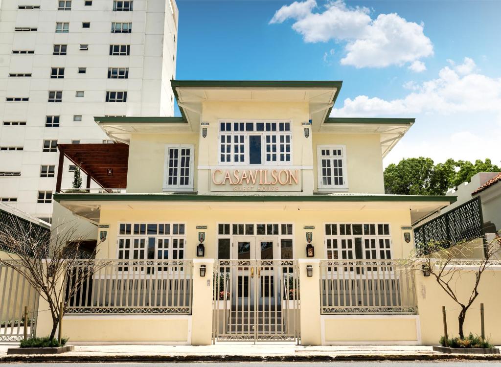 Condado Beach Casa Wilson Inn Exterior