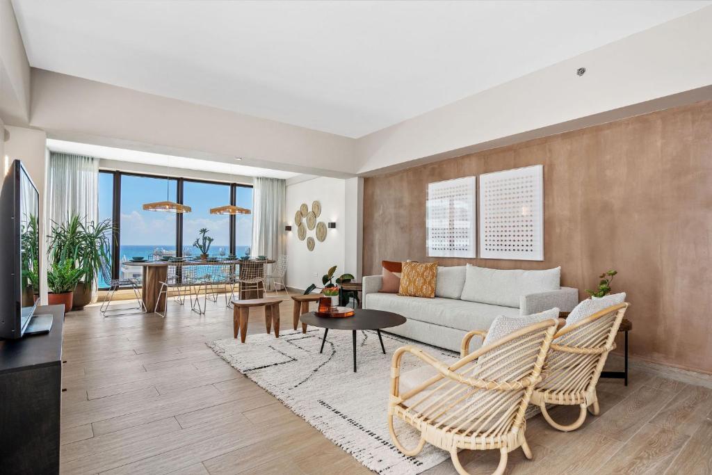 Condado Beach Hibird Hotel Living Room