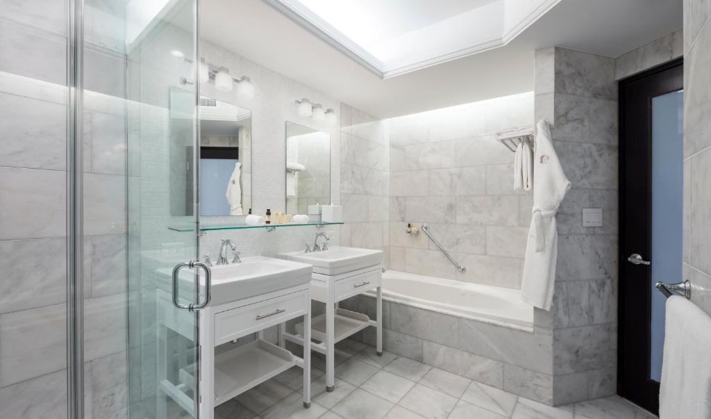 Condado Vanderbilt Hotel Escambron Beach San Juan Bathroom